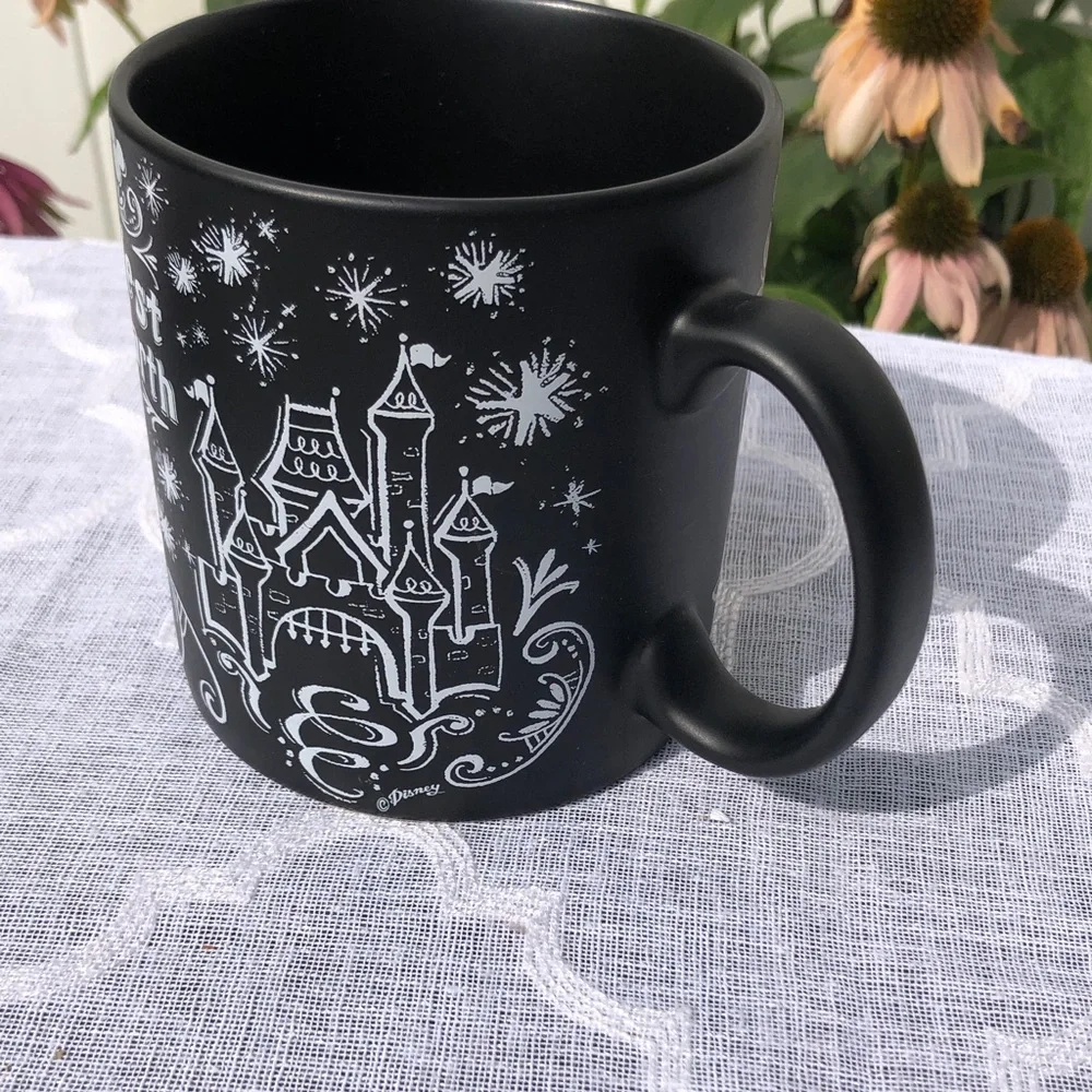 DISNEY ceramic Minnie spoon rest & XL Disney sayings black & white ceramic mug